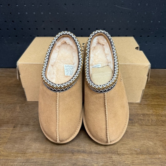 New W/ Box! Women's Ugg Chestnut Tasman Trendy Warm Fall Winter Slippers Size 6 - Picture 3 of 5